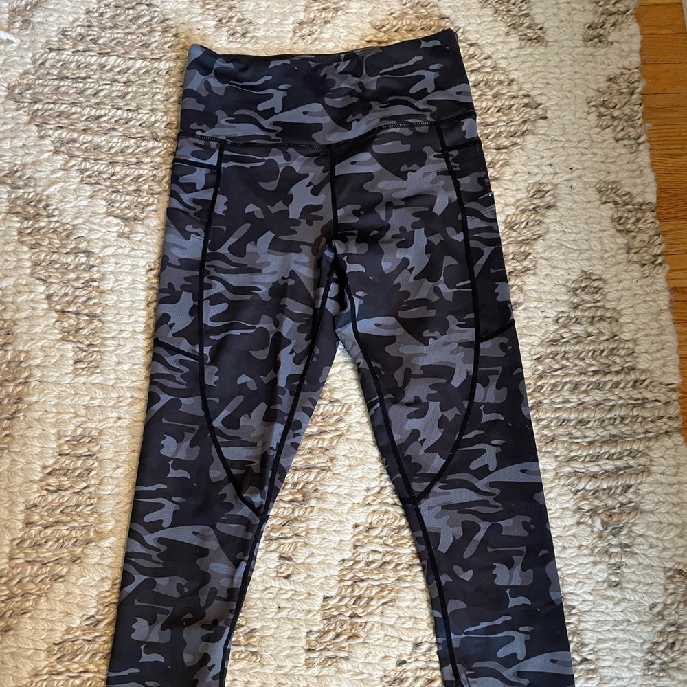 Zyia leggings